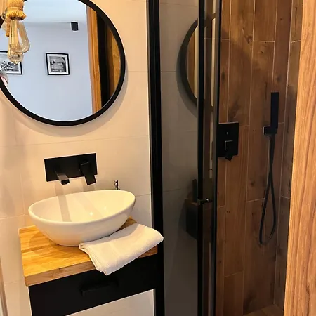 Apartament Numer 1, Dwie Sypialnie Dwa łóżka